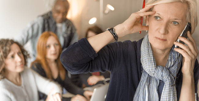 Aidants en activité professionnelle : deux vies en une