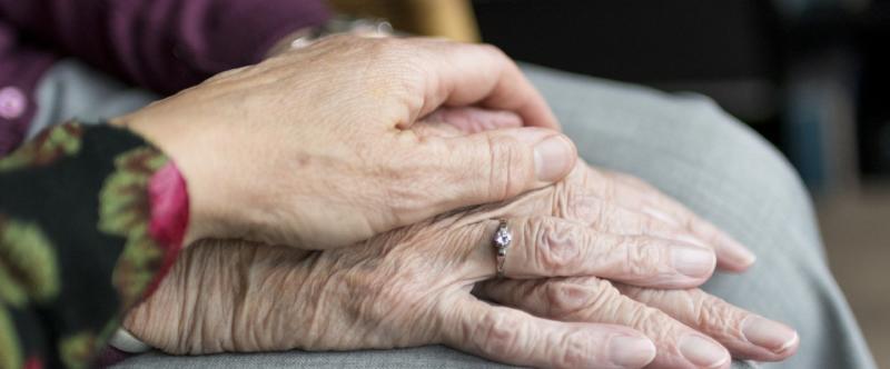 Le congé de proche aidant indemnisé entre en vigueur