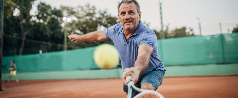 Après le ping-pong, le tennis pour contrer la maladie